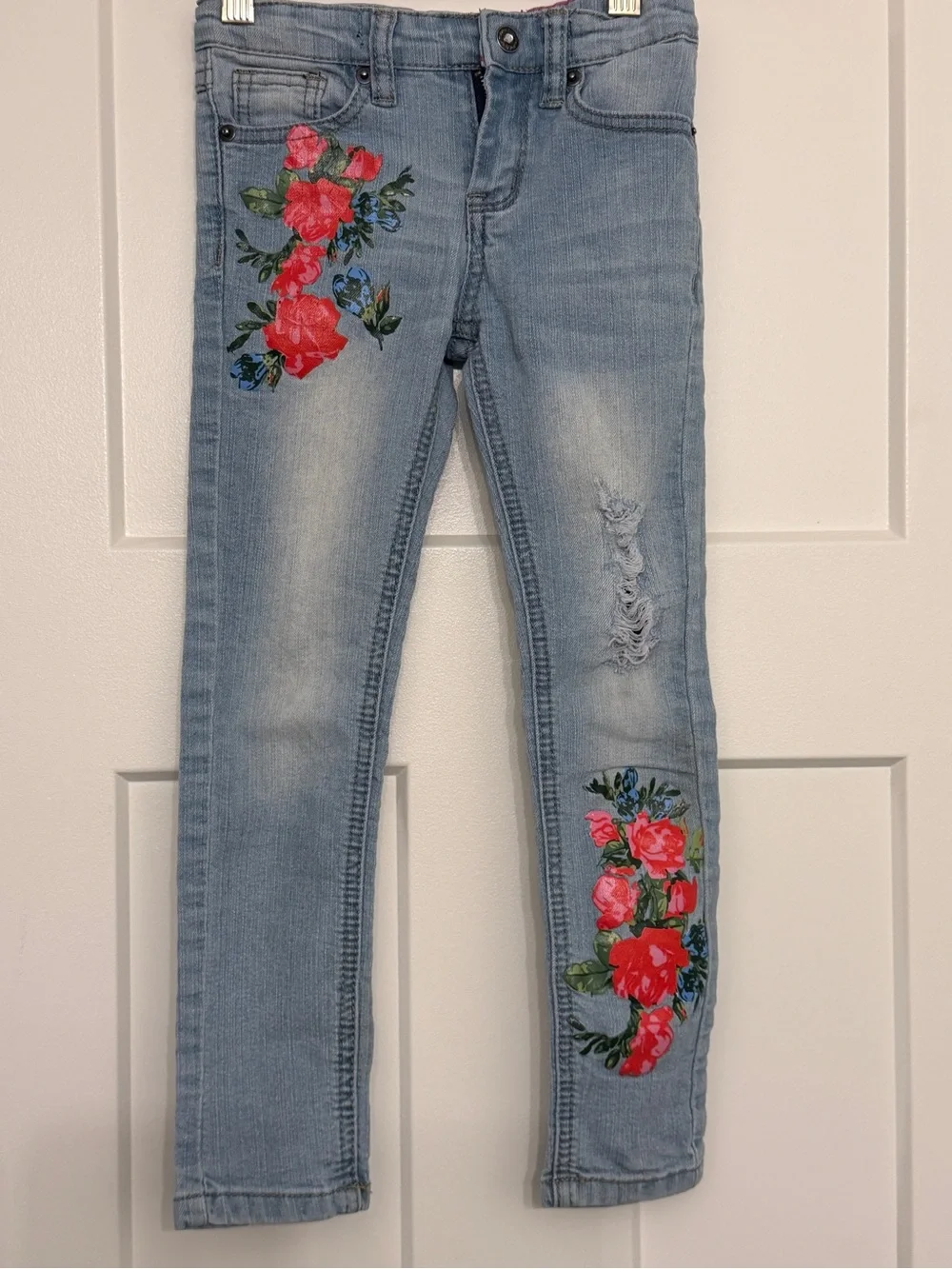 Betsey Johnson Girls Floral Rose Painted Jeans Size 5
